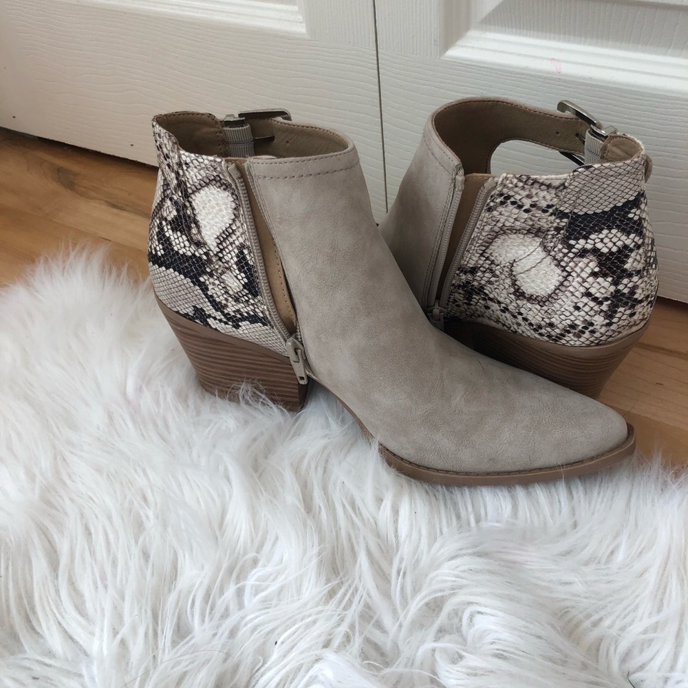 Secen Dials booties
